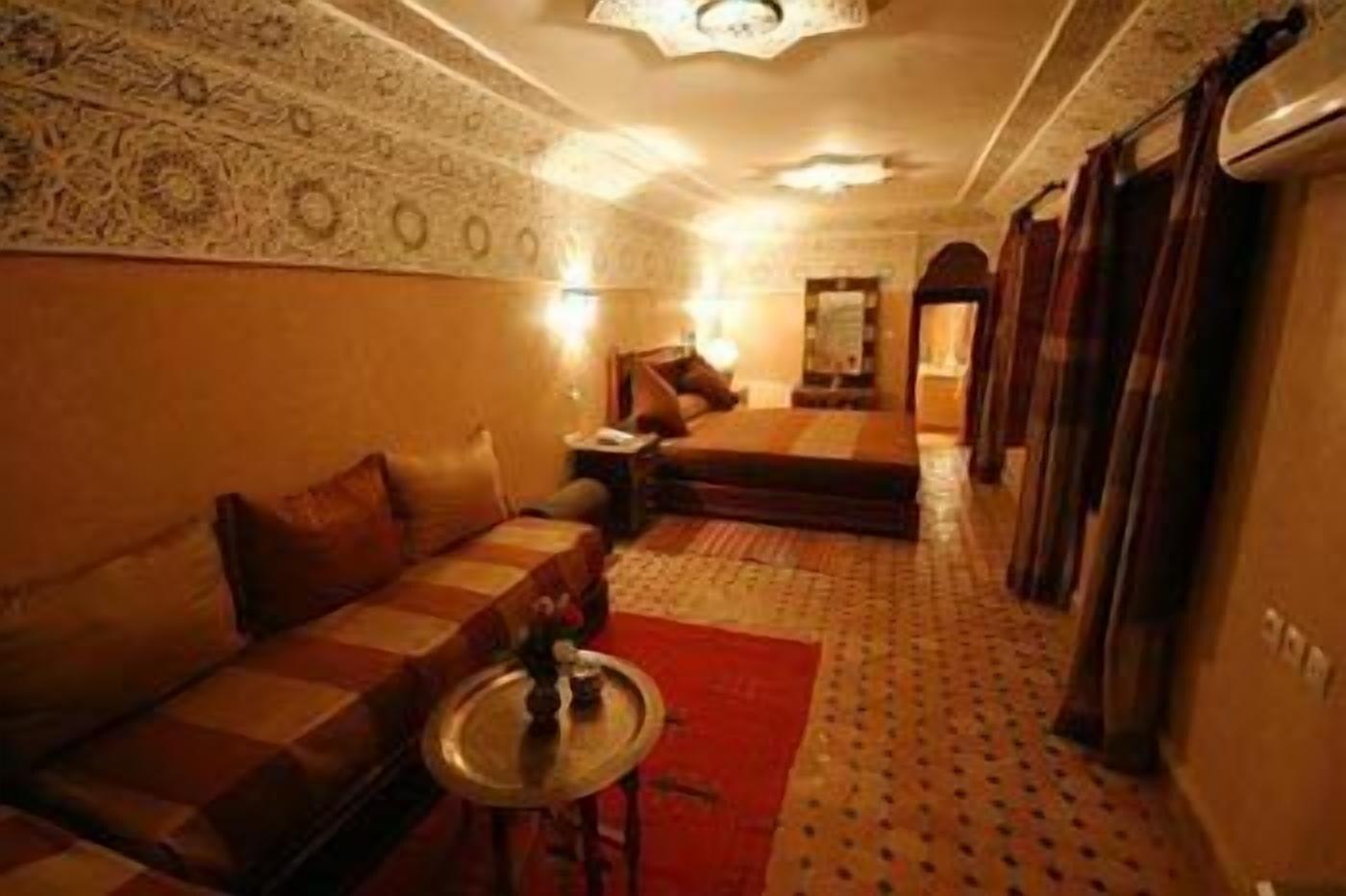 Riad Dar Laura Fez Buitenkant foto